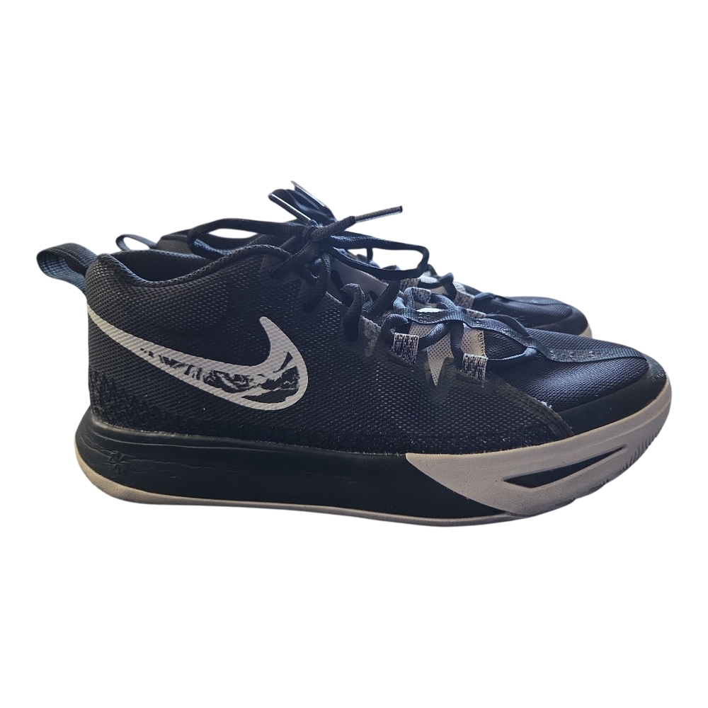 Nike Black Mesh Athletic Sneakers with White Swoosh Tag